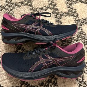Women’s ASICS Gel-Kayano 27